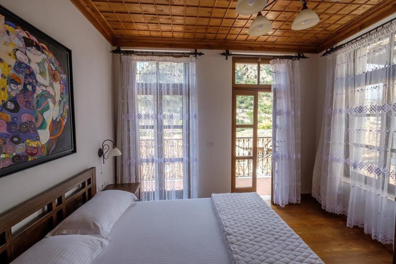 Hotel Gorica - Unesco Quarter Berat Extérieur photo